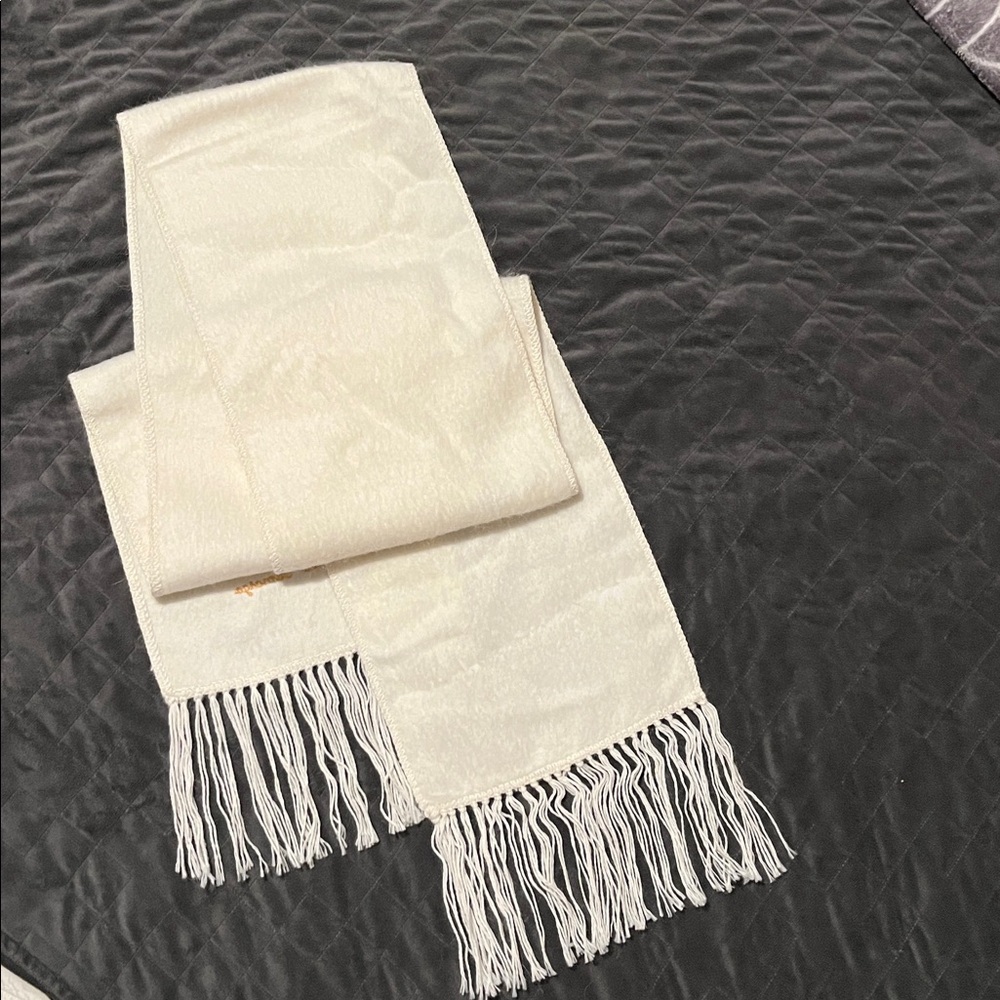 Alpaca Camargo Fringe Scarf Ivory Unisex Warm Off White Shoulder Wrap
